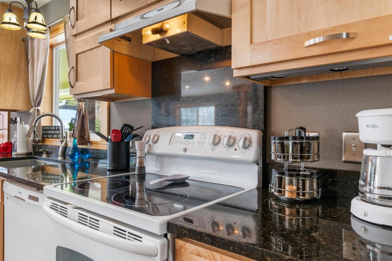 ליבנוורת' Wander Inn, 4 Bedroom 2 Bath, 5 Min To Downtown, Custom Home מראה חיצוני תמונה