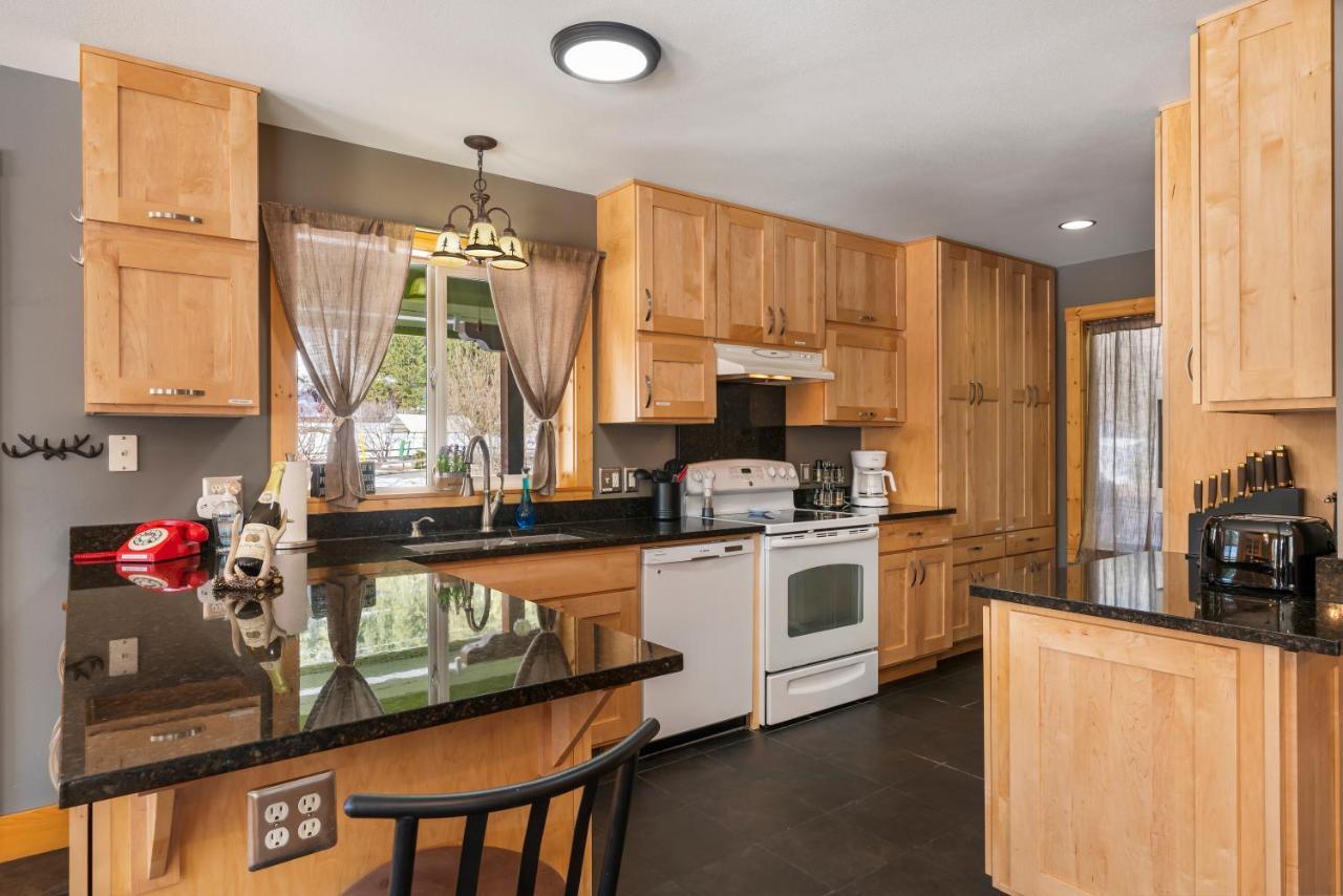 ליבנוורת' Wander Inn, 4 Bedroom 2 Bath, 5 Min To Downtown, Custom Home מראה חיצוני תמונה